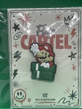 Super Mario Pipe PVC Rubber Hat Pin Lapel Backpack Collectible